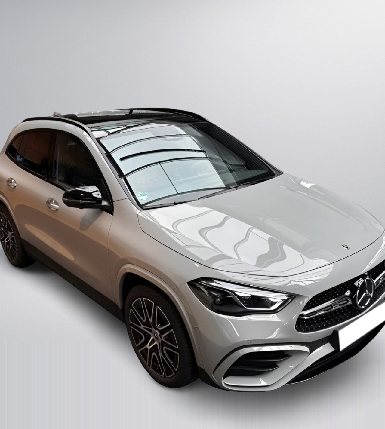 Mercedes-Benz GLA 220d 4MATIC AMG (2)