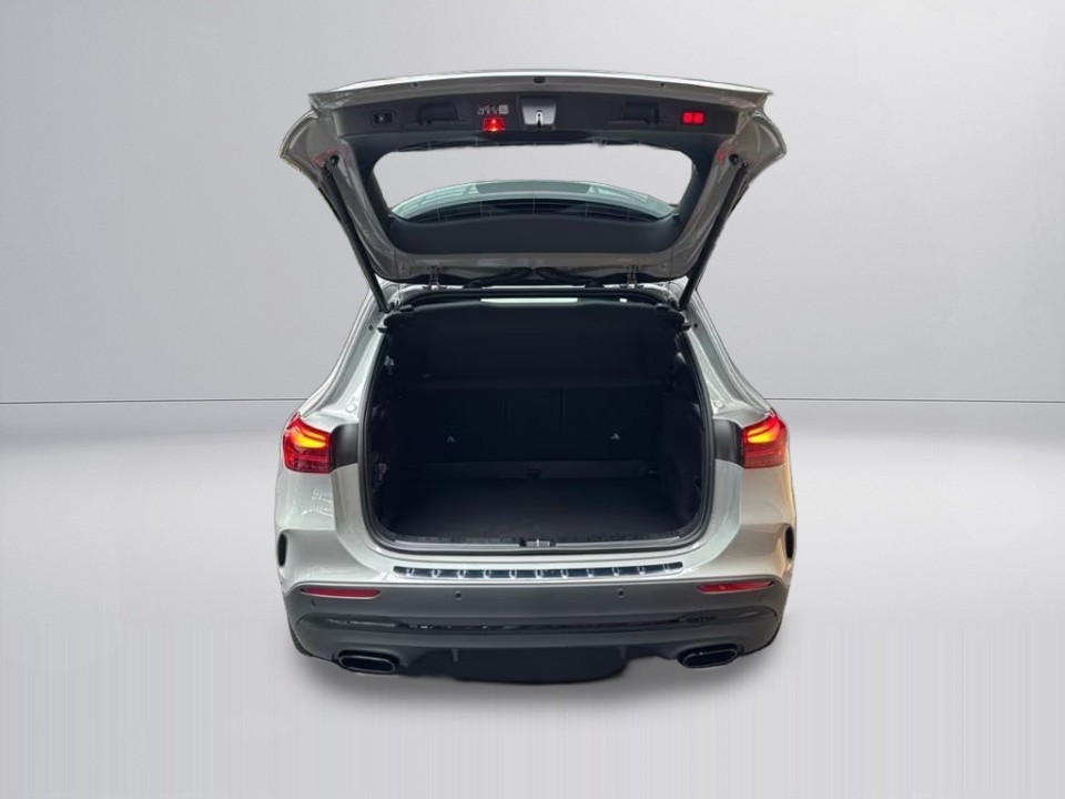 Mercedes-Benz GLA 220d 4MATIC AMG - foto 17