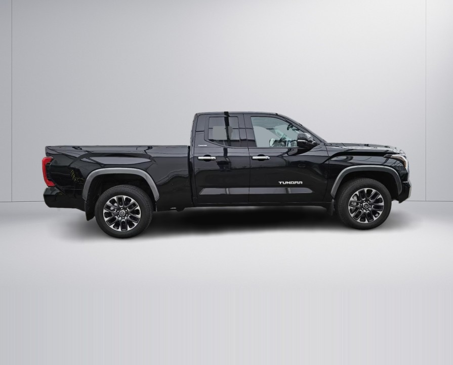 Toyota Tundra Limited V6 (2)