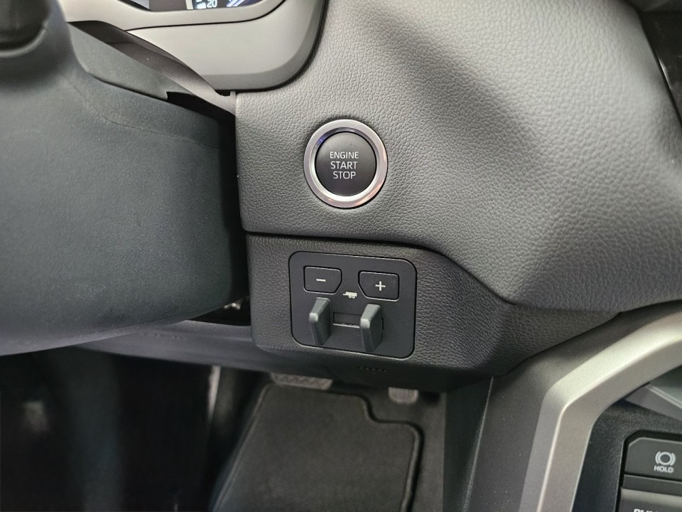 Toyota Tundra Limited V6 - foto 19