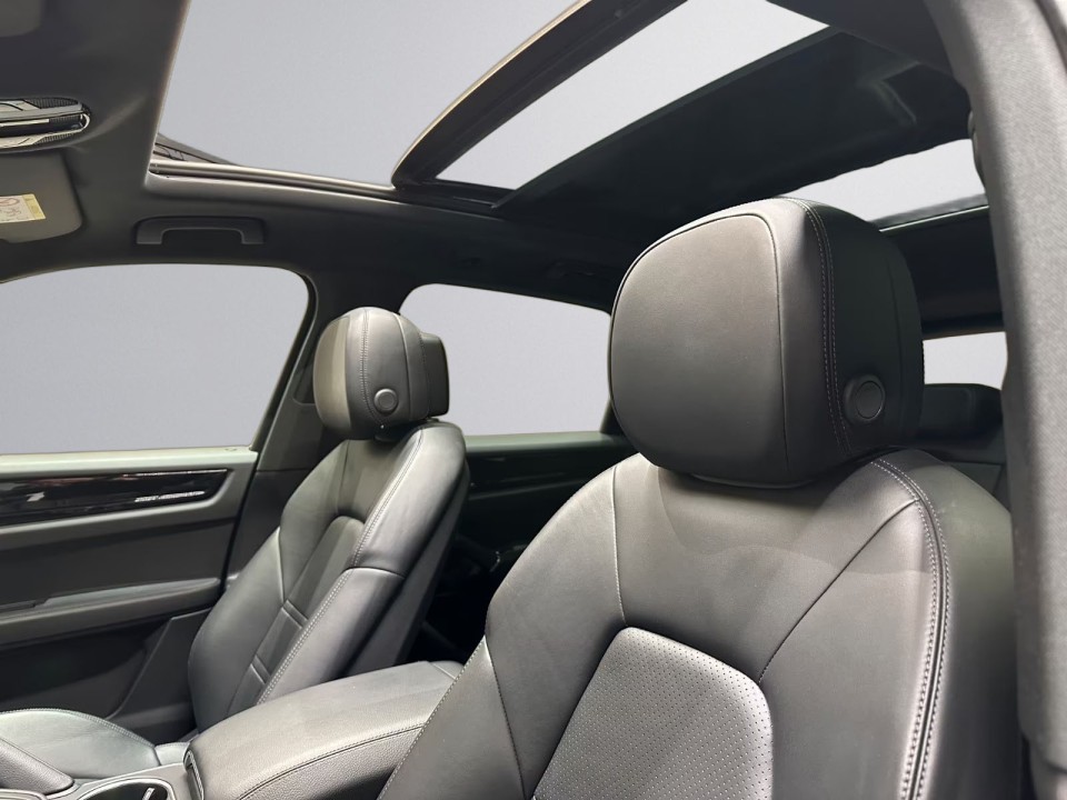 Porsche Cayenne - foto 14