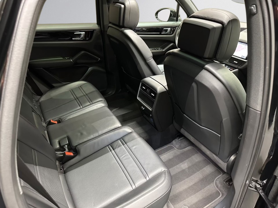 Porsche Cayenne - foto 17