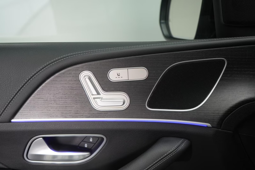 Mercedes-Benz GLE 350de 4MATIC AMG Line - foto 35