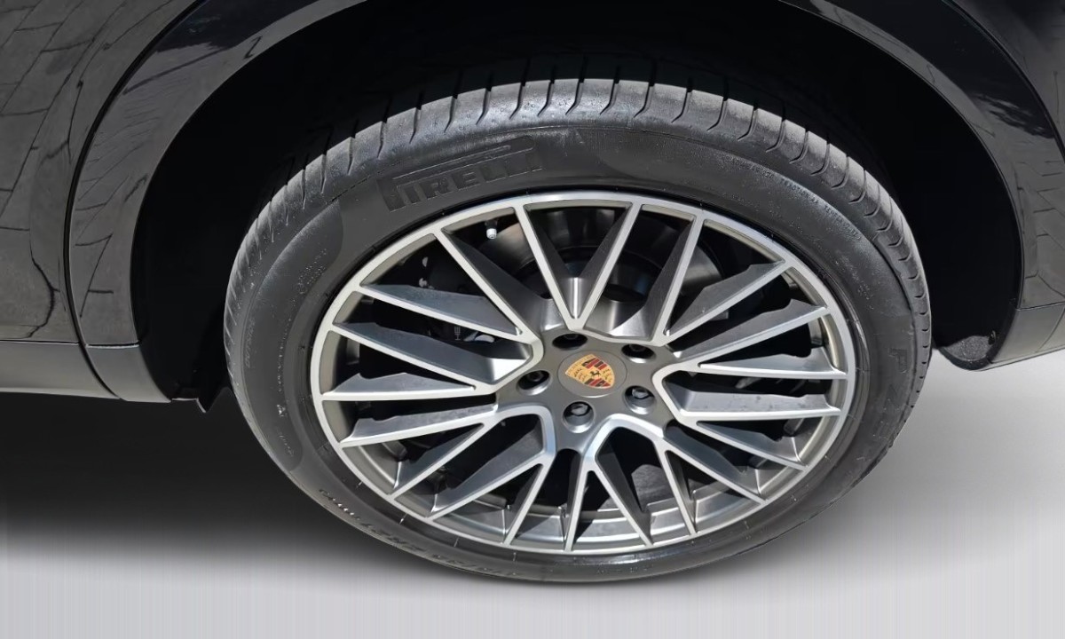 Porsche Cayenne Platinum Edition - foto 24