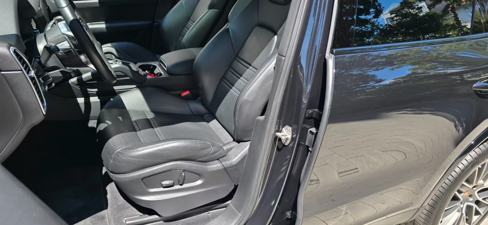 Porsche Cayenne Platinum Edition - foto 12