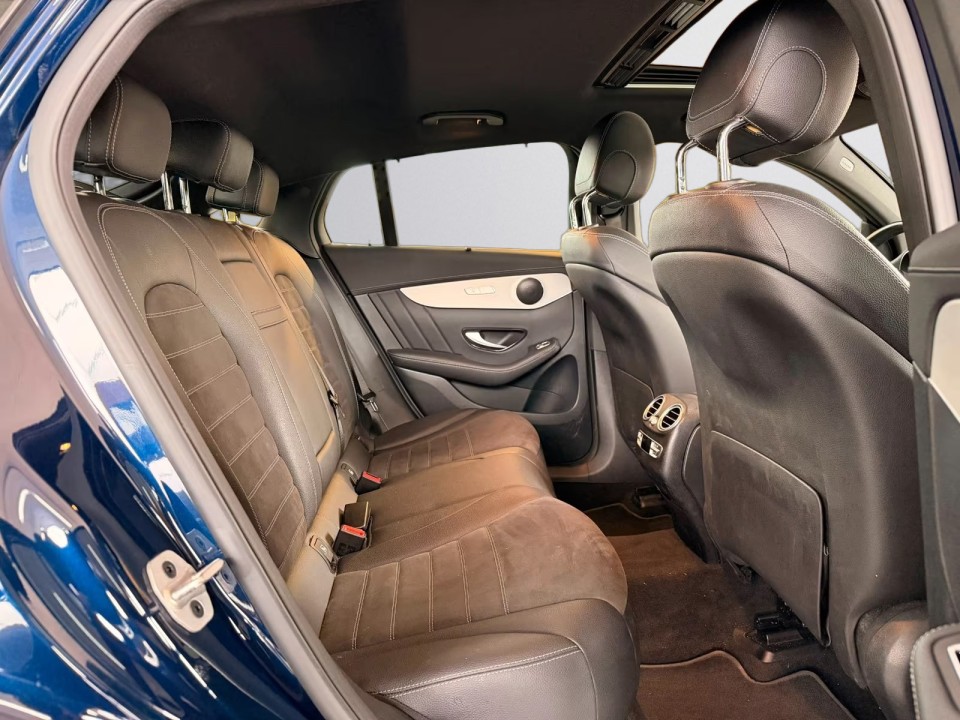 Mercedes-Benz GLC Coupé 220d 4MATIC AMG Line - foto 22
