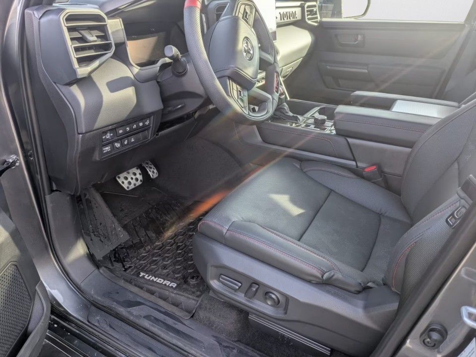 Toyota Tundra TRD PRO - foto 10