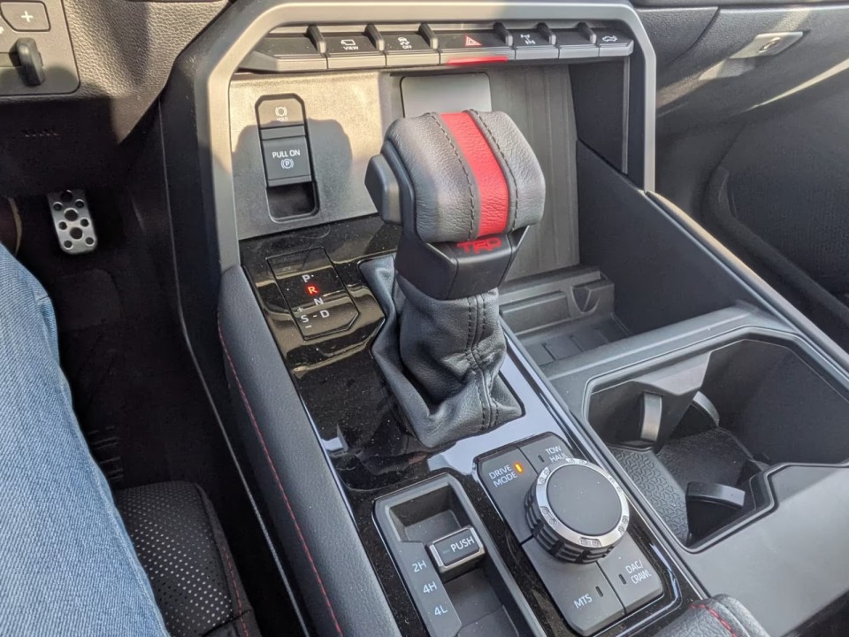 Toyota Tundra TRD PRO - foto 12