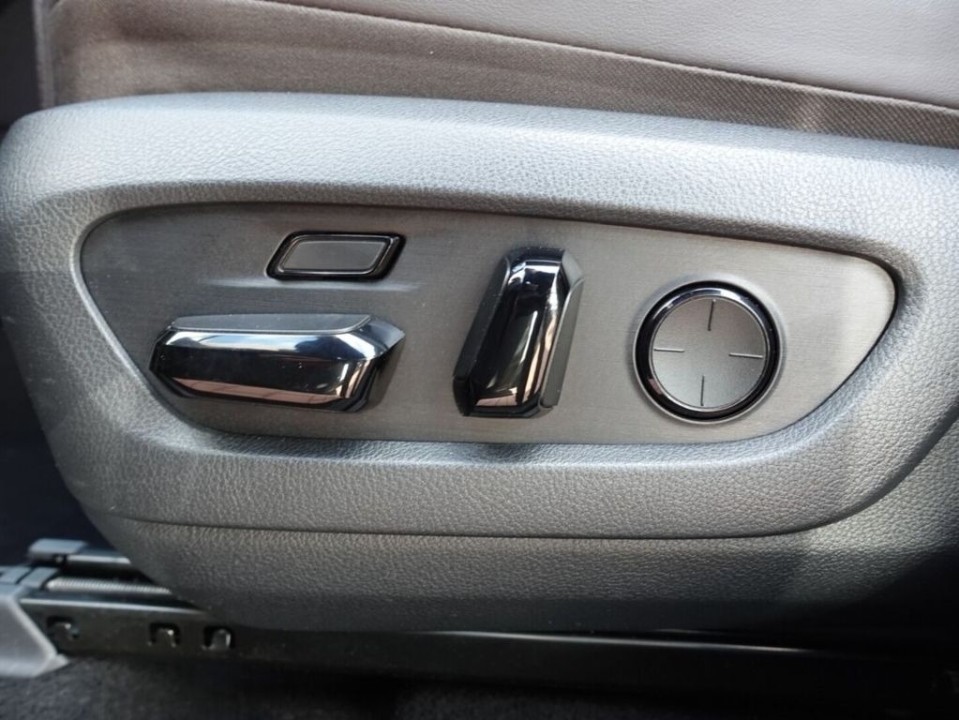 Lexus Seria RX 450h+ - foto 14