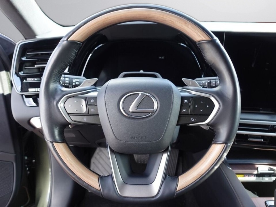 Lexus Seria RX 450h+ - foto 13