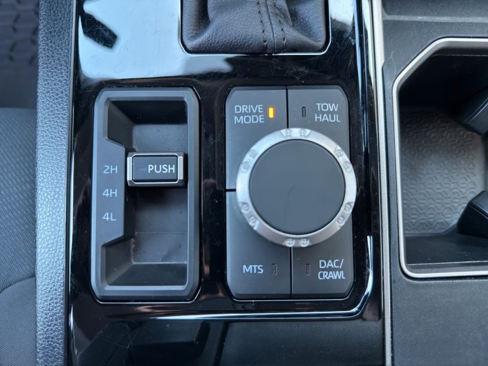 Toyota Tundra SR - foto 14