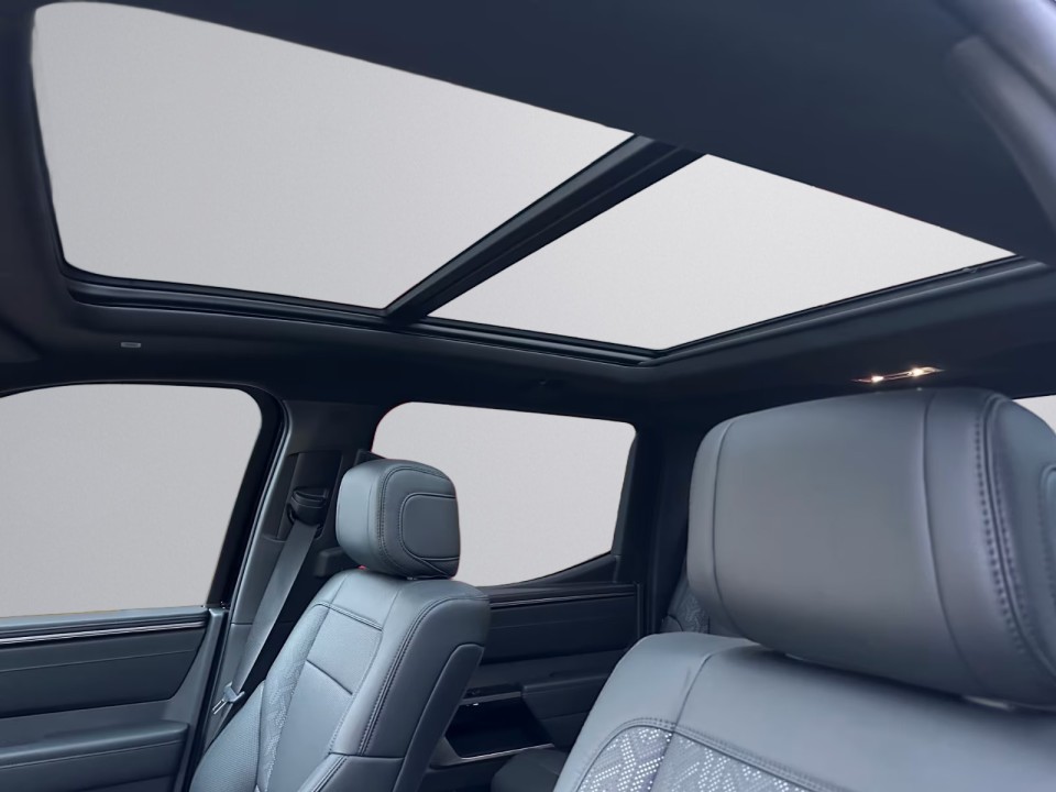 Toyota Tundra - foto 12