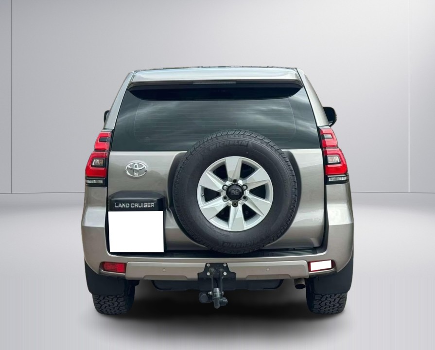 Toyota Land Cruiser 2.8D (3)