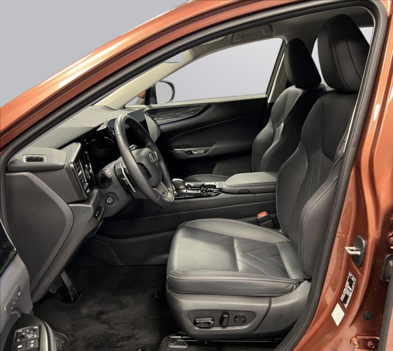 Lexus Seria NX 450h+ AWD Prestige - foto 9