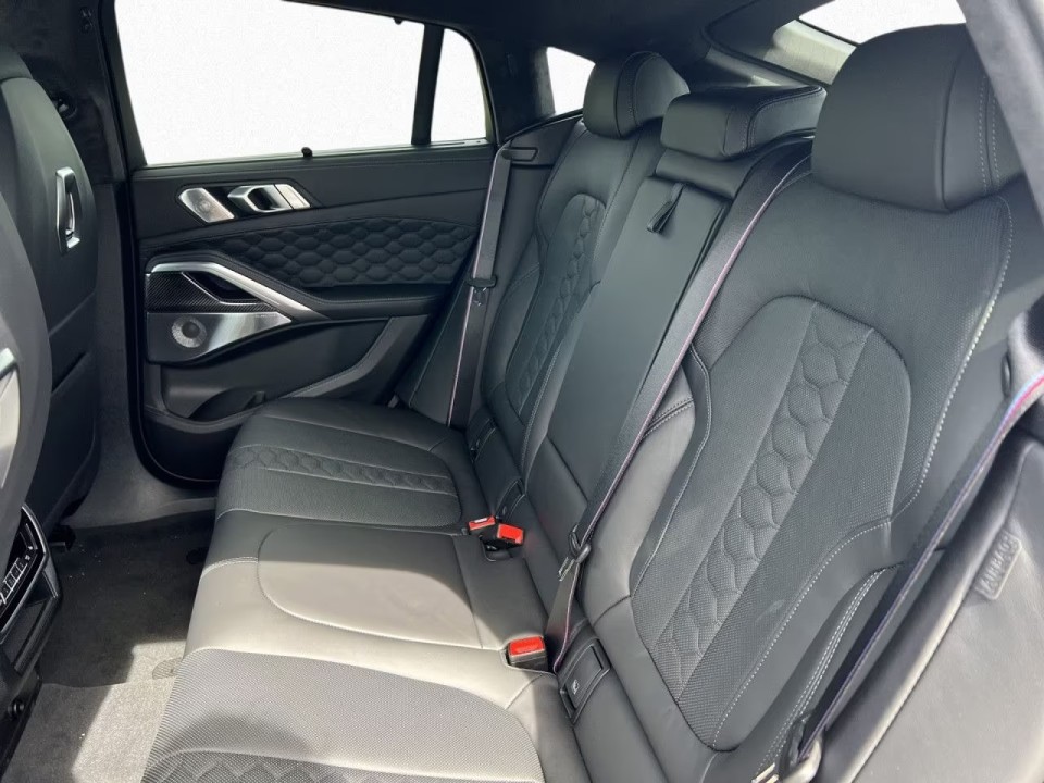 BMW X6 M Competition - foto 11