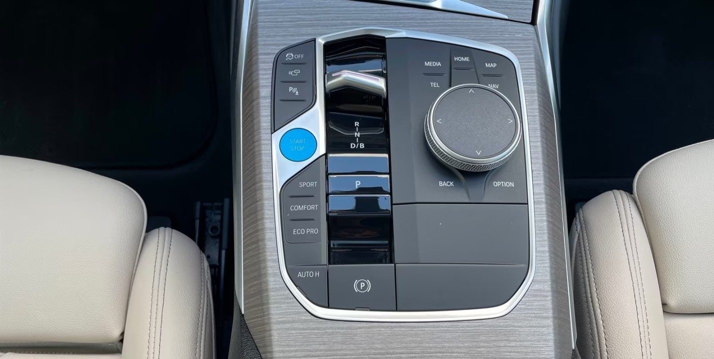 BMW i4 eDrive40 Gran Coupe - foto 8