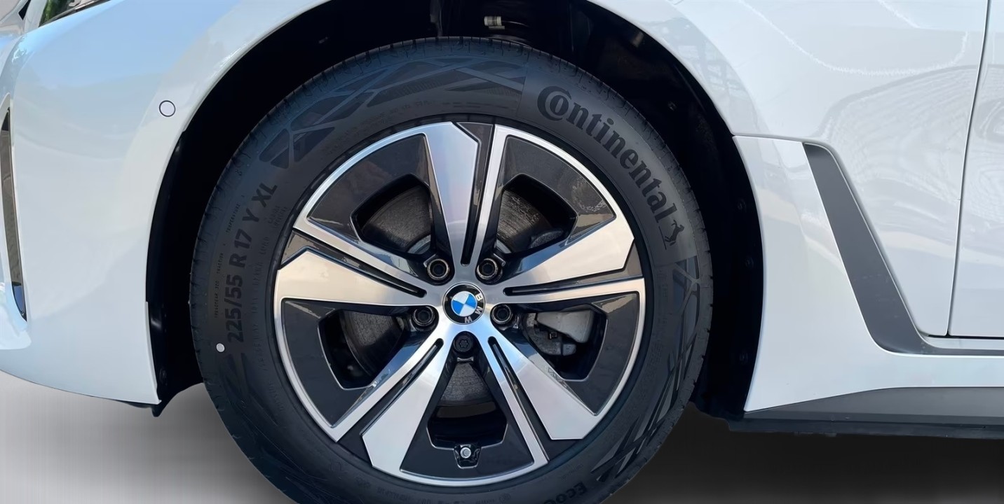 BMW i4 eDrive40 Gran Coupe - foto 12