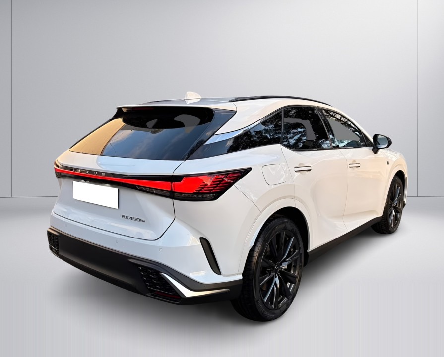 Lexus Seria RX 450h+ E-Four F-Sport Design (3)