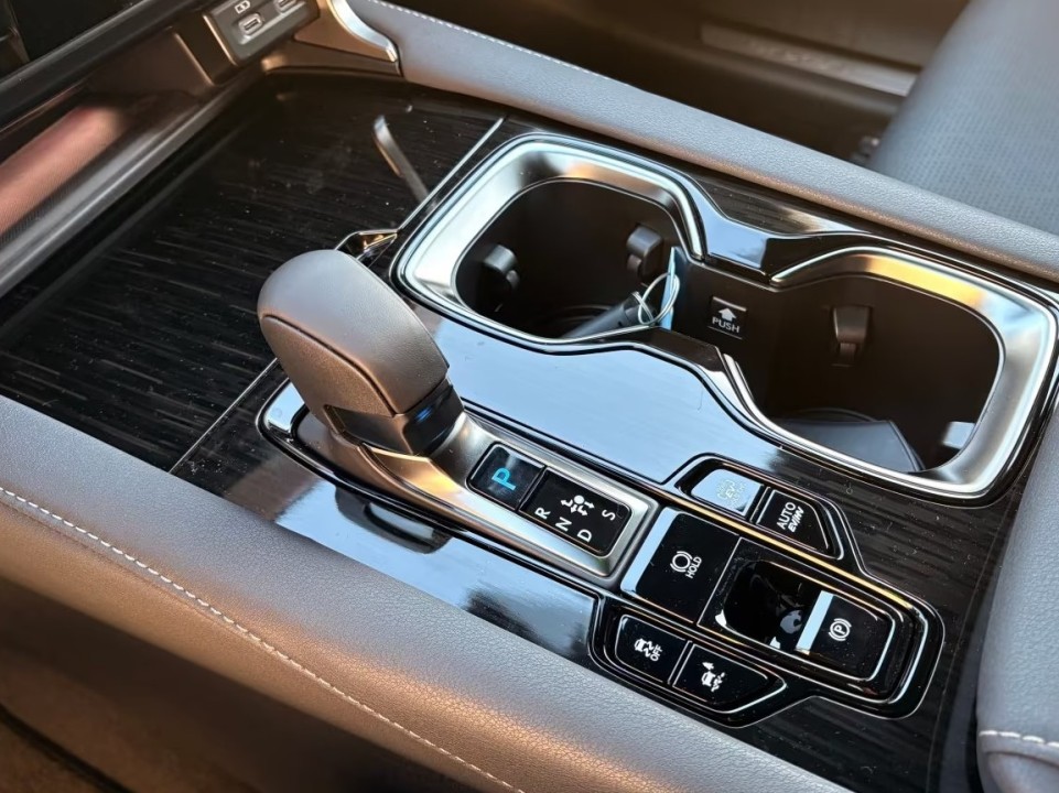 Lexus Seria RX 450h+ E-Four F-Sport Design - foto 12