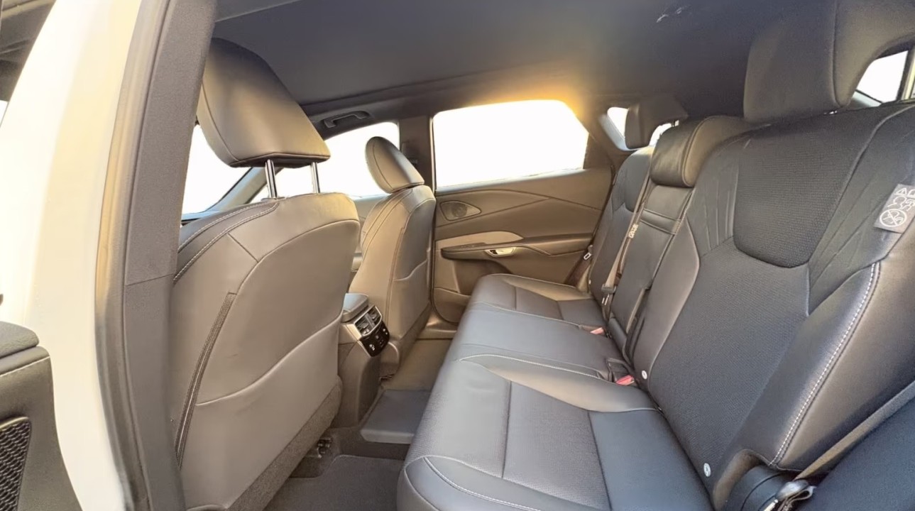 Lexus Seria RX 450h+ E-Four F-Sport Design - foto 10