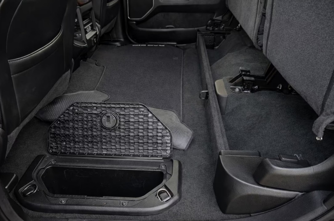 Dodge RAM 1500 Laramie - foto 23