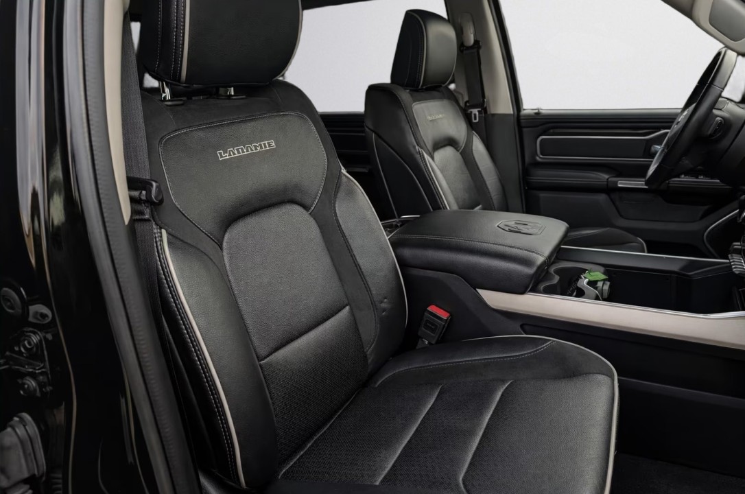 Dodge RAM 1500 Laramie - foto 15