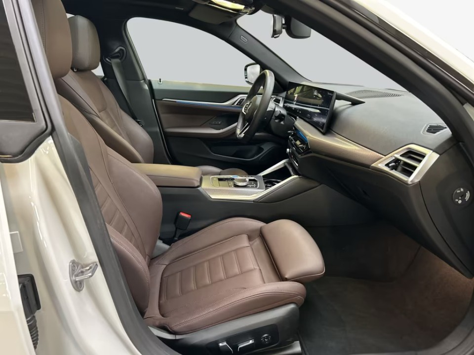 BMW i4 eDrive40 Gran Coupe - foto 9