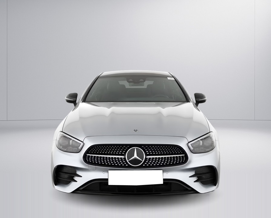 Mercedes-Benz E 300 AMG Line - foto 8