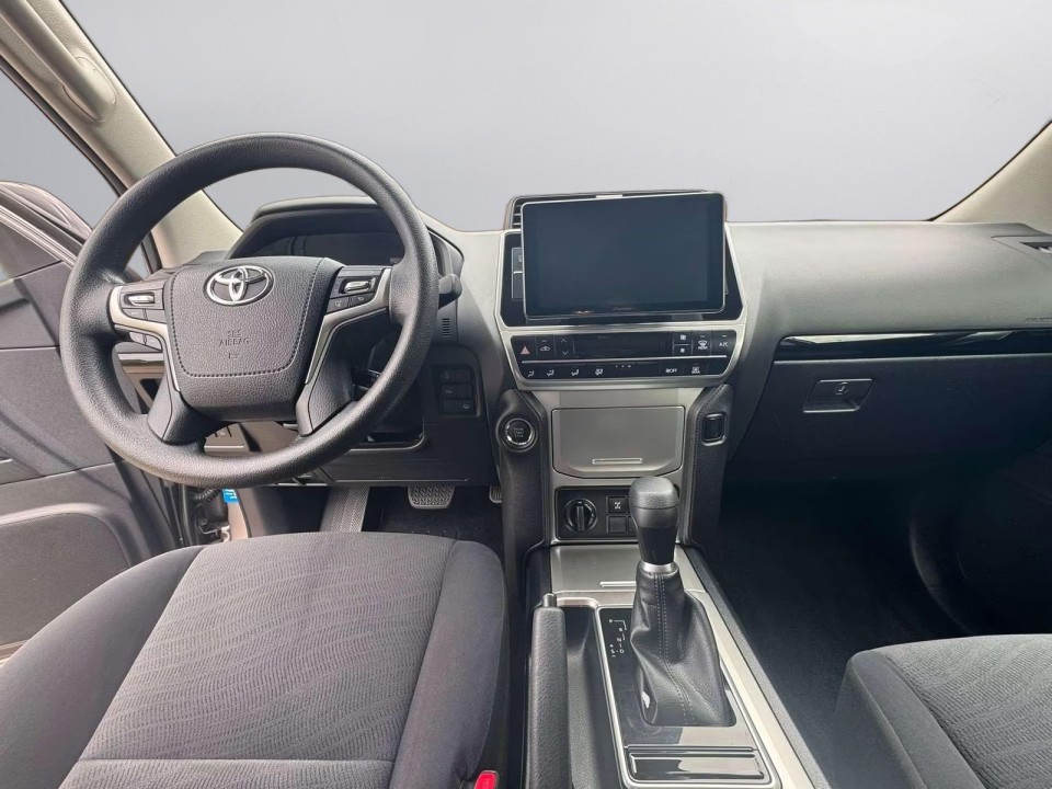Toyota Land Cruiser - foto 10