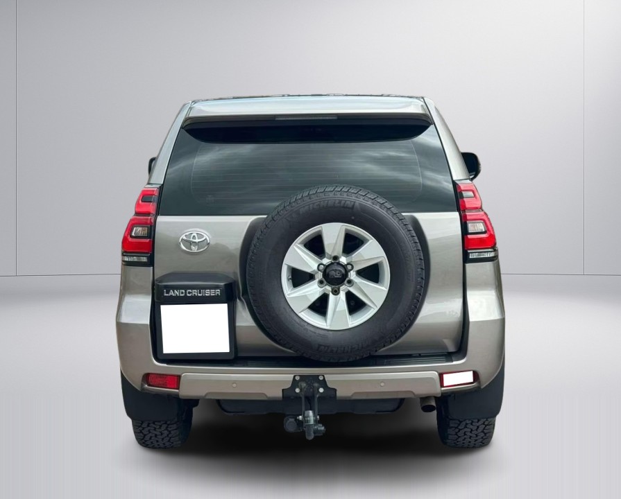 Toyota Land Cruiser (5)