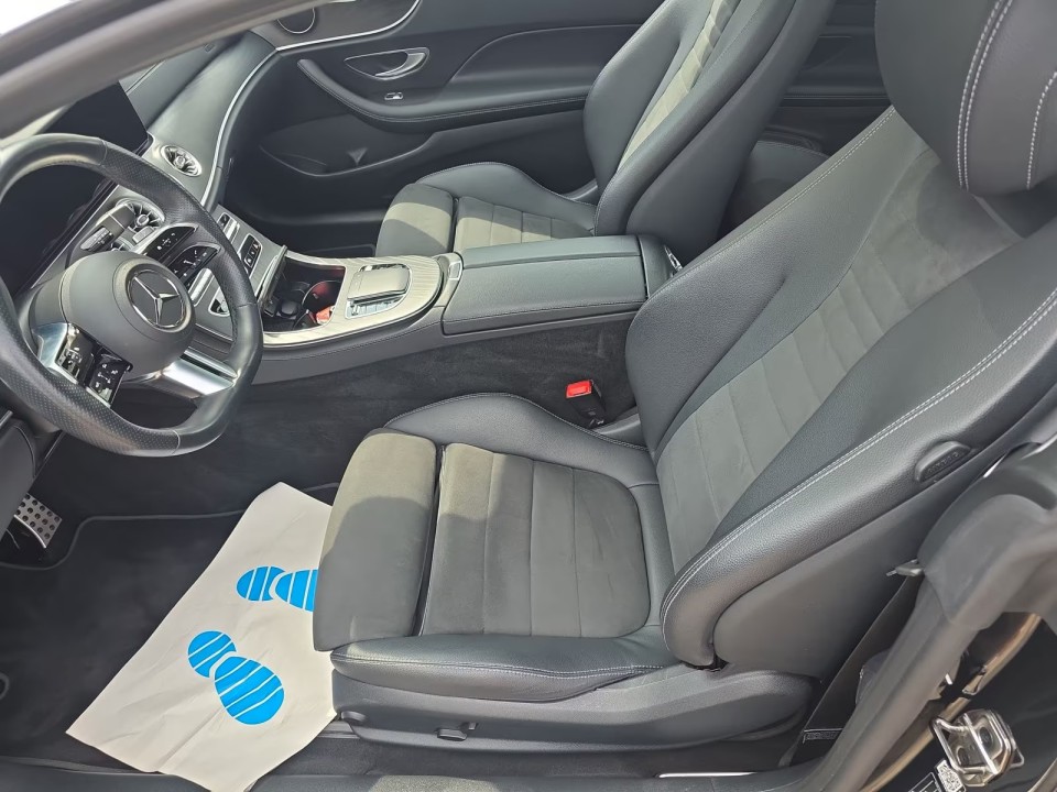 Mercedes-Benz E 200 AMG Line - foto 9