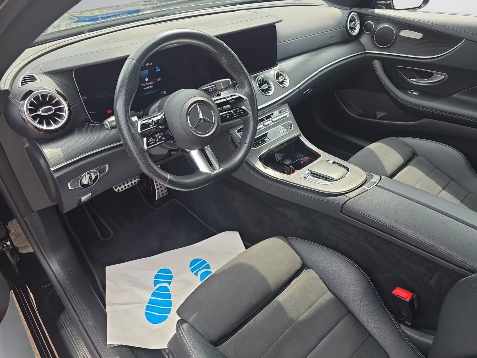 Mercedes-Benz E 200 AMG Line - foto 8