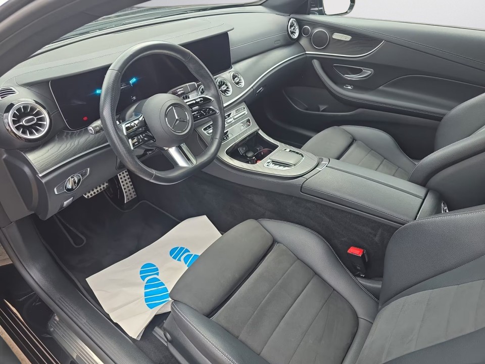 Mercedes-Benz E 200 AMG Line - foto 7