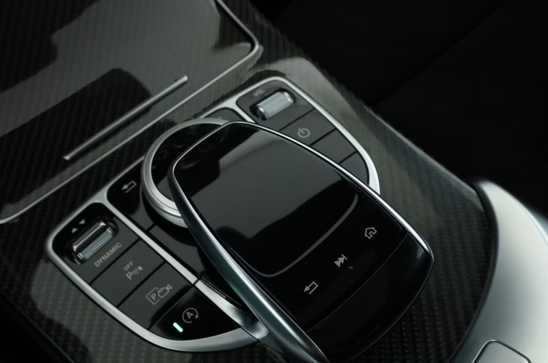 Mercedes-Benz C 300 Coupe AMG Line - foto 20