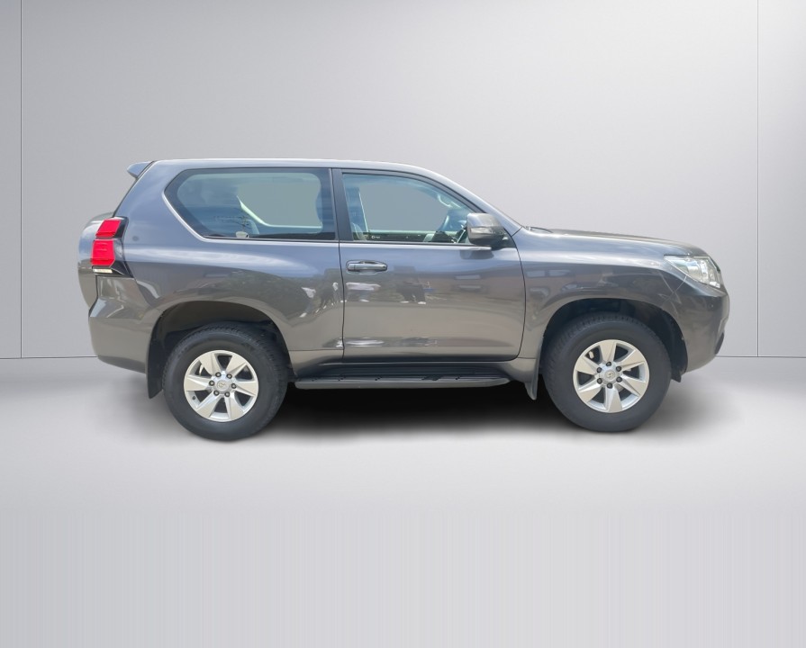 Toyota Land Cruiser Comfort (2)