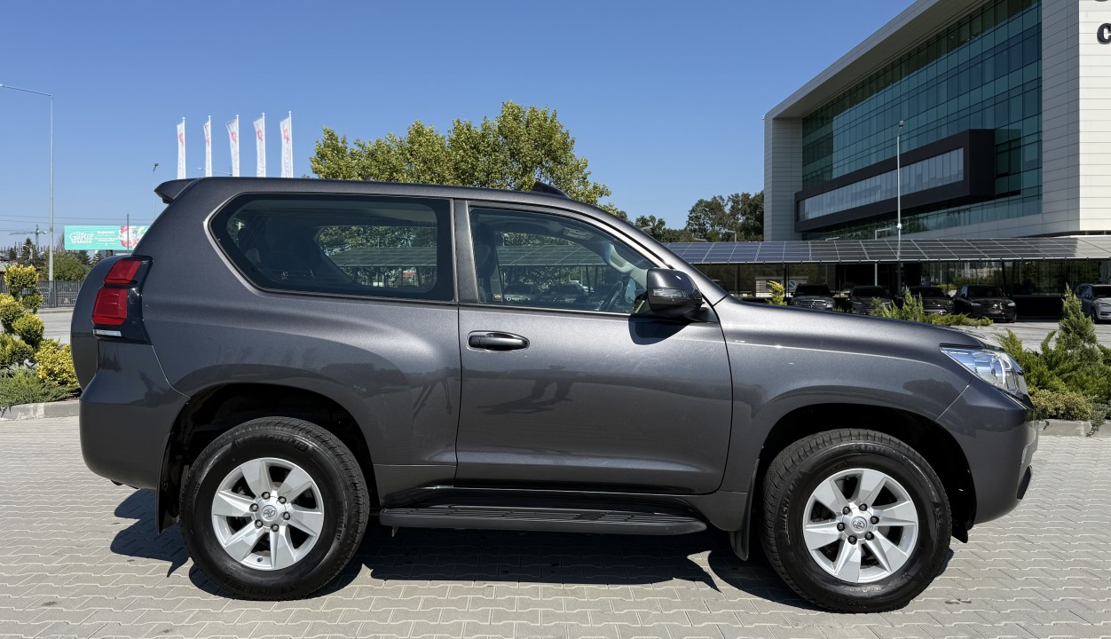 Toyota Land Cruiser Comfort (2)