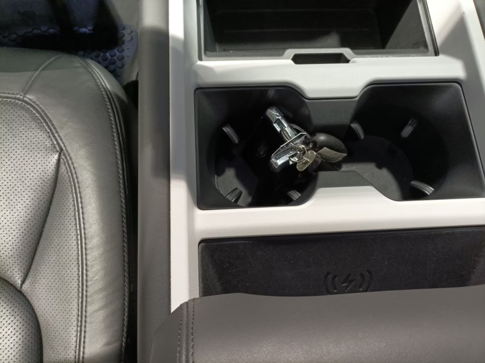 Land Rover Defender 110 X-Dynamic - foto 11