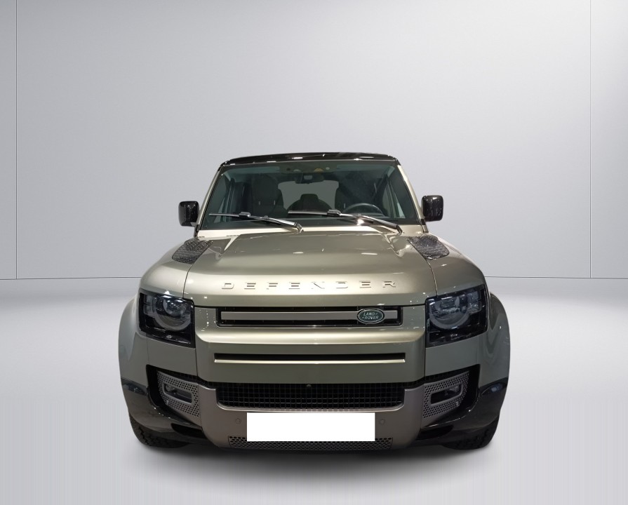 Land Rover Defender 110 X-Dynamic (5)