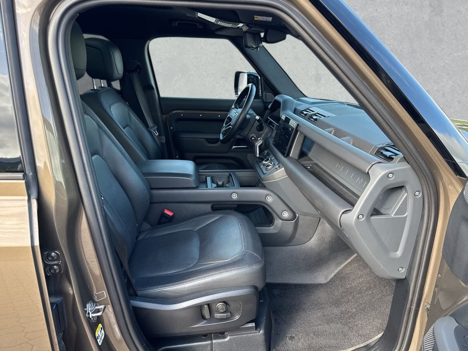 Land Rover Defender - foto 6