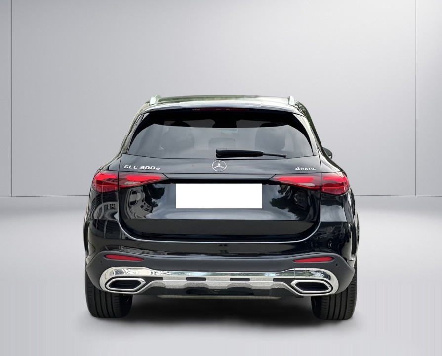 Mercedes-Benz GLC 300e 4MATIC AMG Line (3)