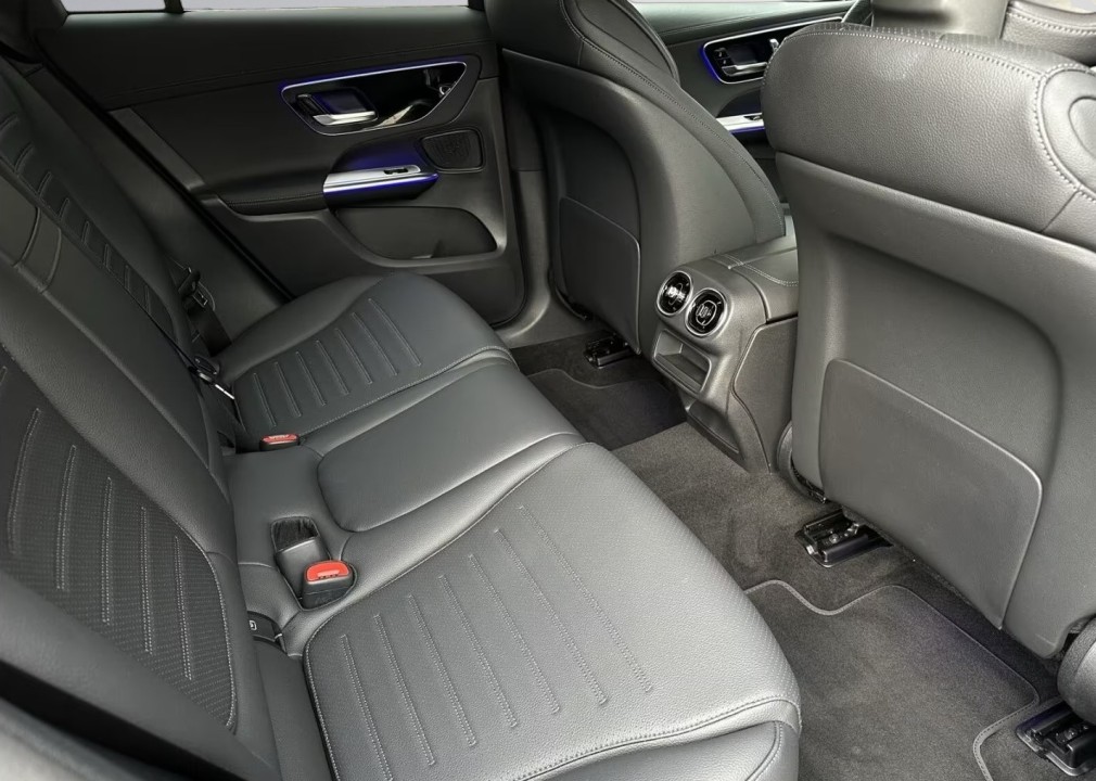 Mercedes-Benz GLC 300e 4MATIC AMG Line - foto 19