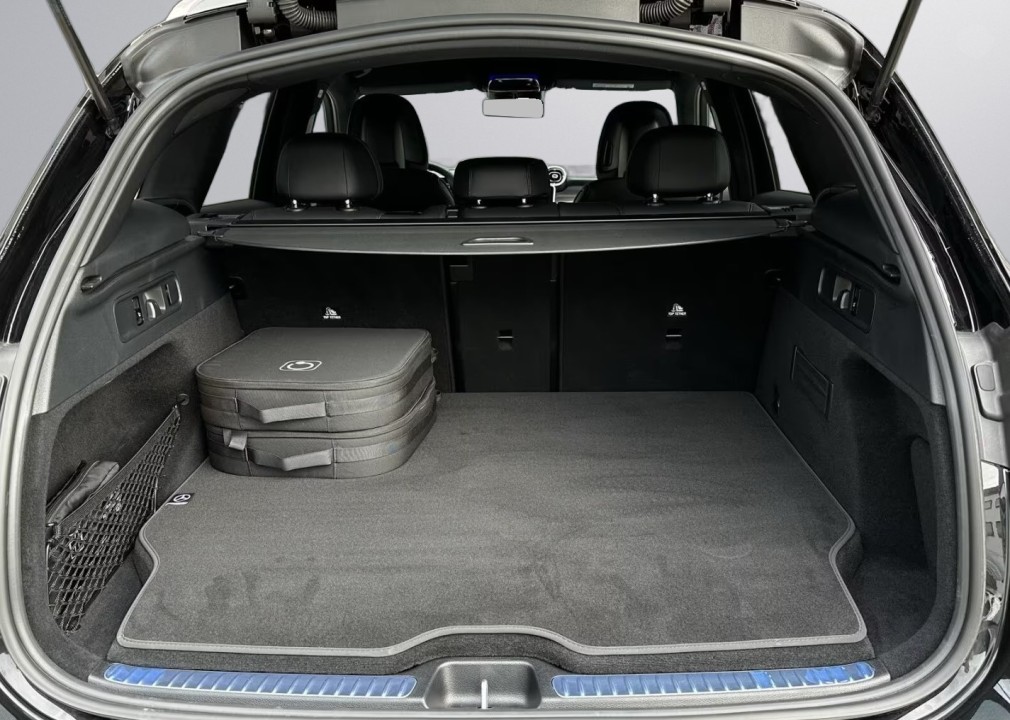 Mercedes-Benz GLC 300e 4MATIC AMG Line - foto 22
