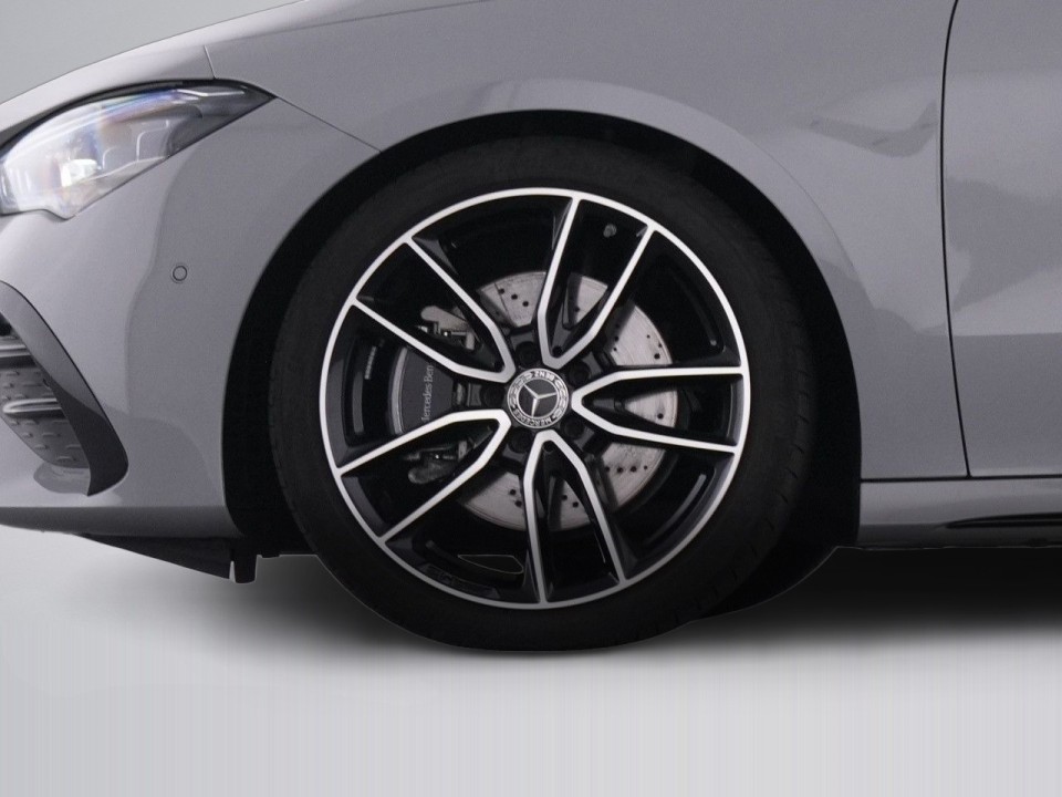 Mercedes-Benz CLA 220 4MATIC - foto 24