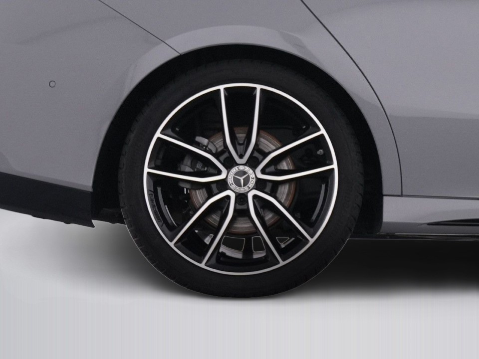 Mercedes-Benz CLA 220 4MATIC - foto 26