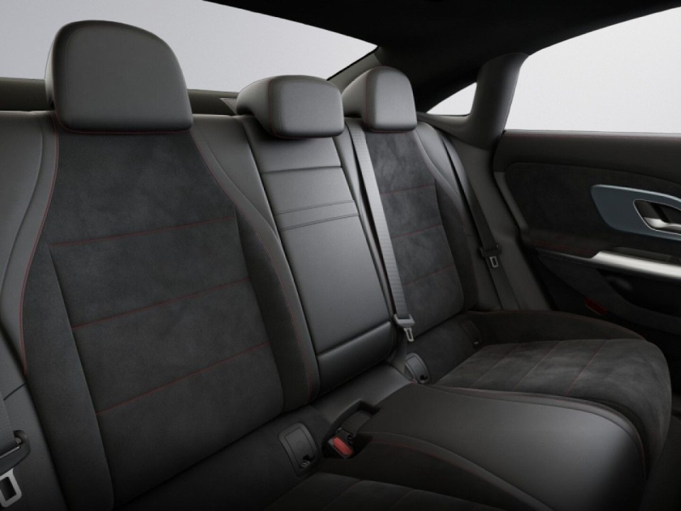 Mercedes-Benz CLA 200 AMG - foto 17