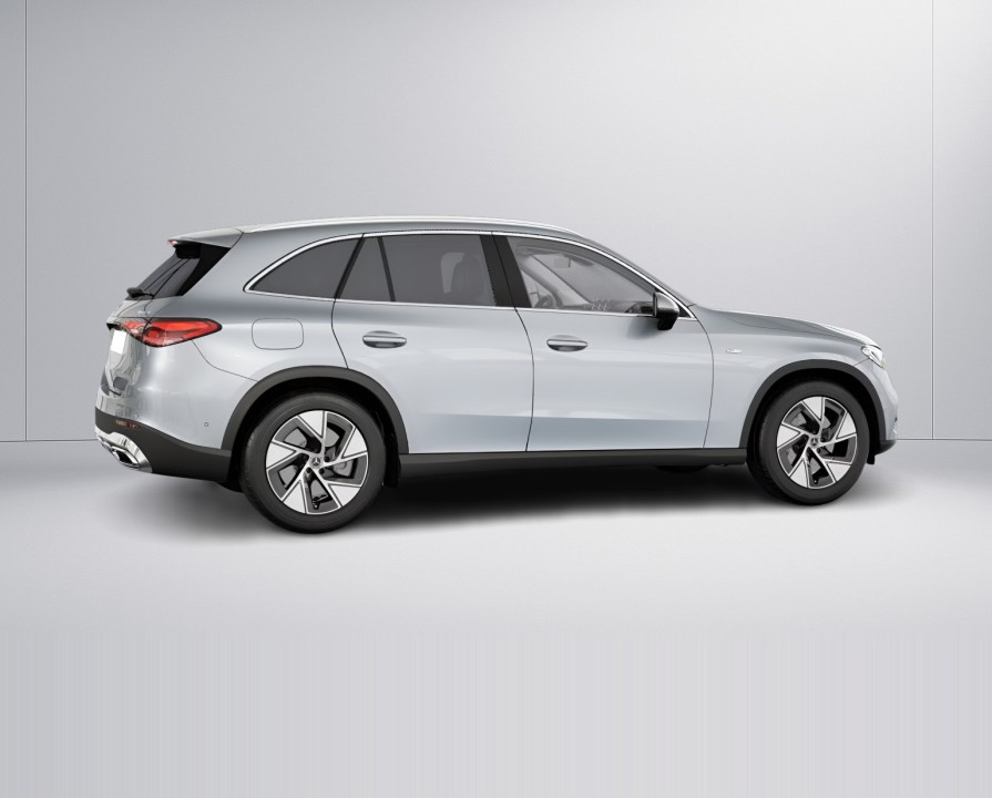Mercedes-Benz GLC 300e 4MATIC (4)