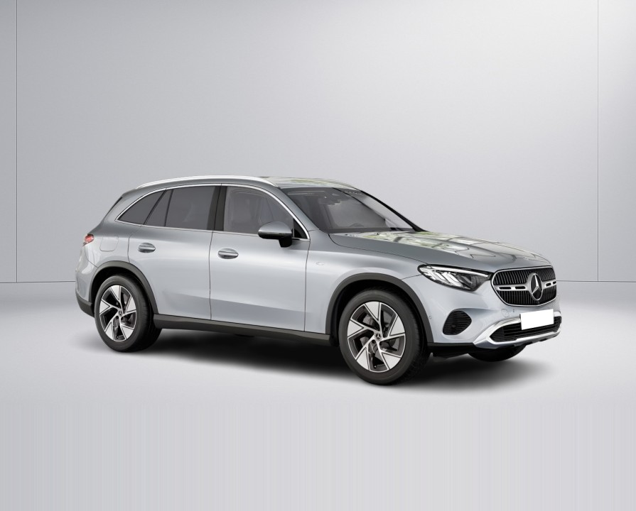 Mercedes-Benz GLC 300e 4MATIC (2)