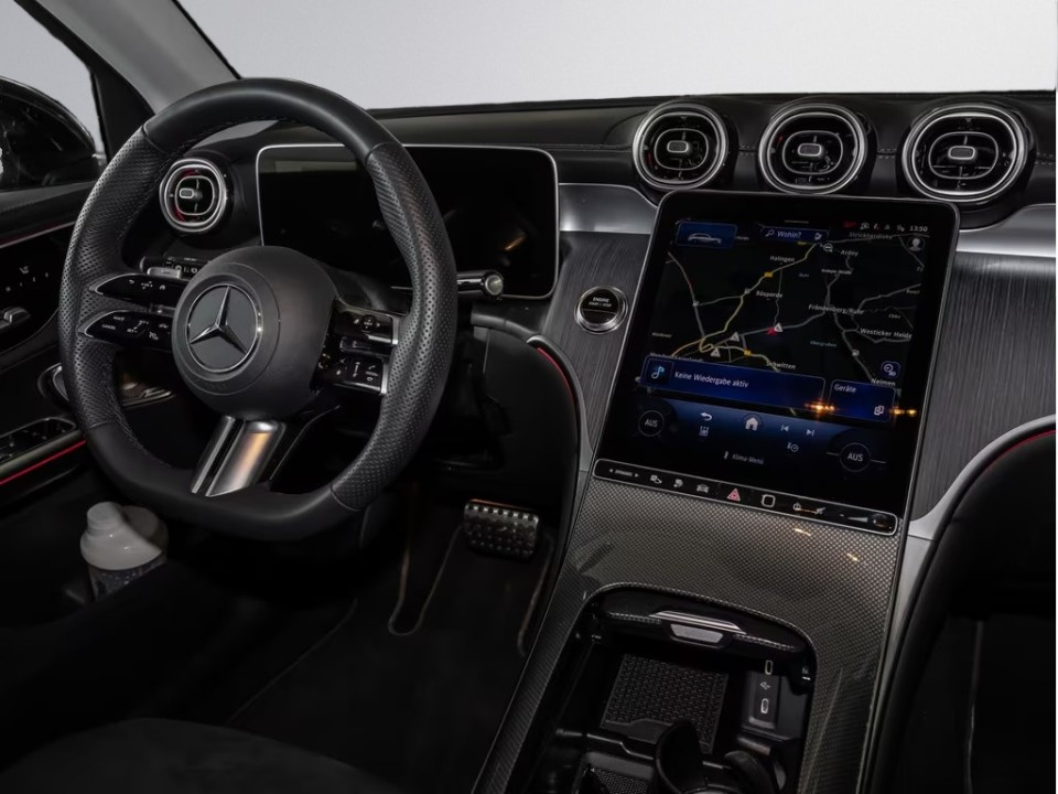 Mercedes-Benz GLC 300e 4MATIC AMG - foto 7