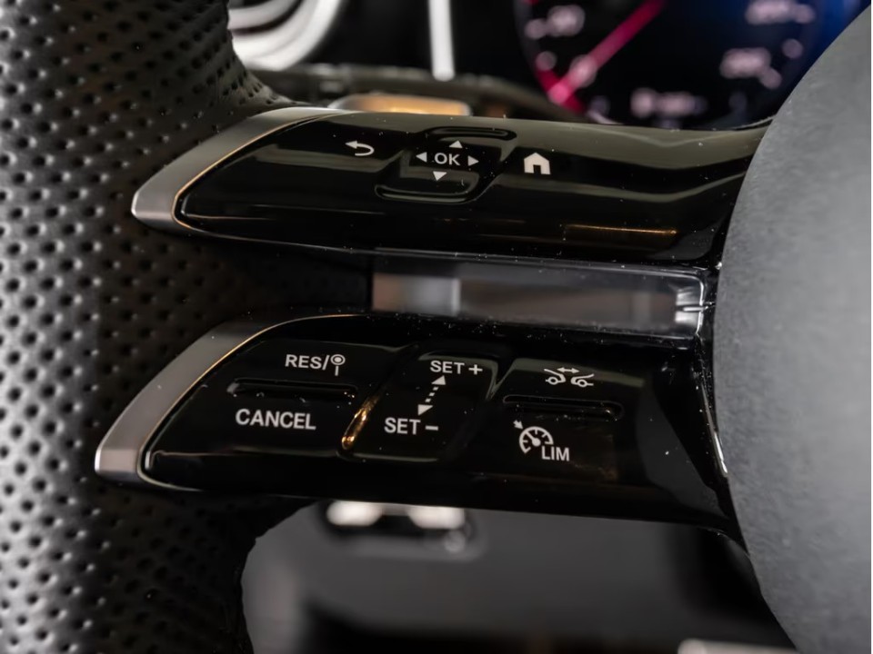Mercedes-Benz GLC 300e 4MATIC AMG - foto 12