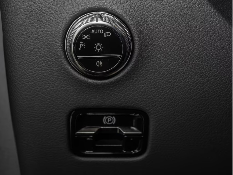 Mercedes-Benz GLC 300e 4MATIC AMG - foto 18